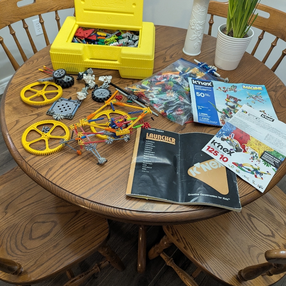 Kids Construction Set with Yellow Gears - Creative Building Toy